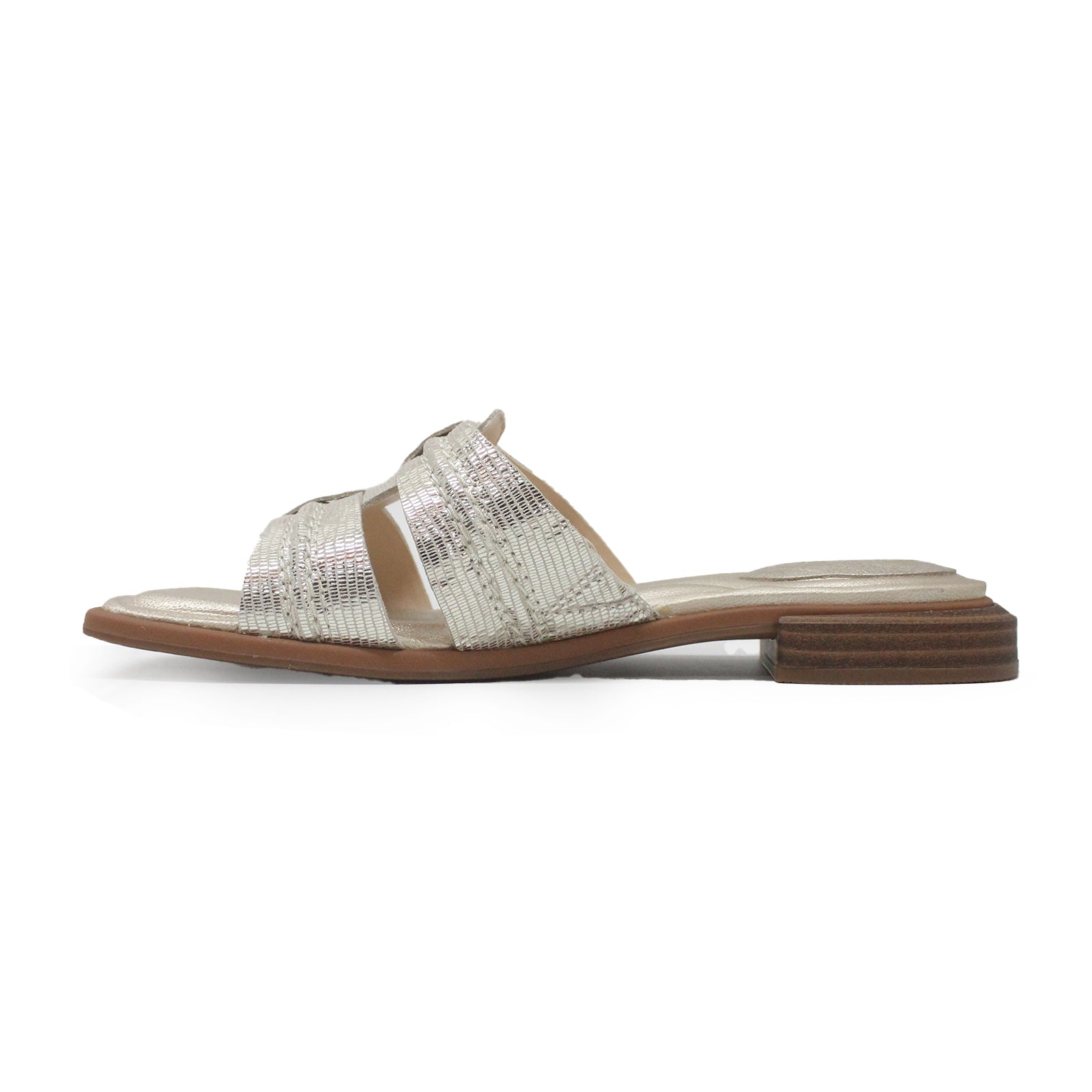 Clarks Ariany Mule Leather Womens Sandals#color_champagne interest