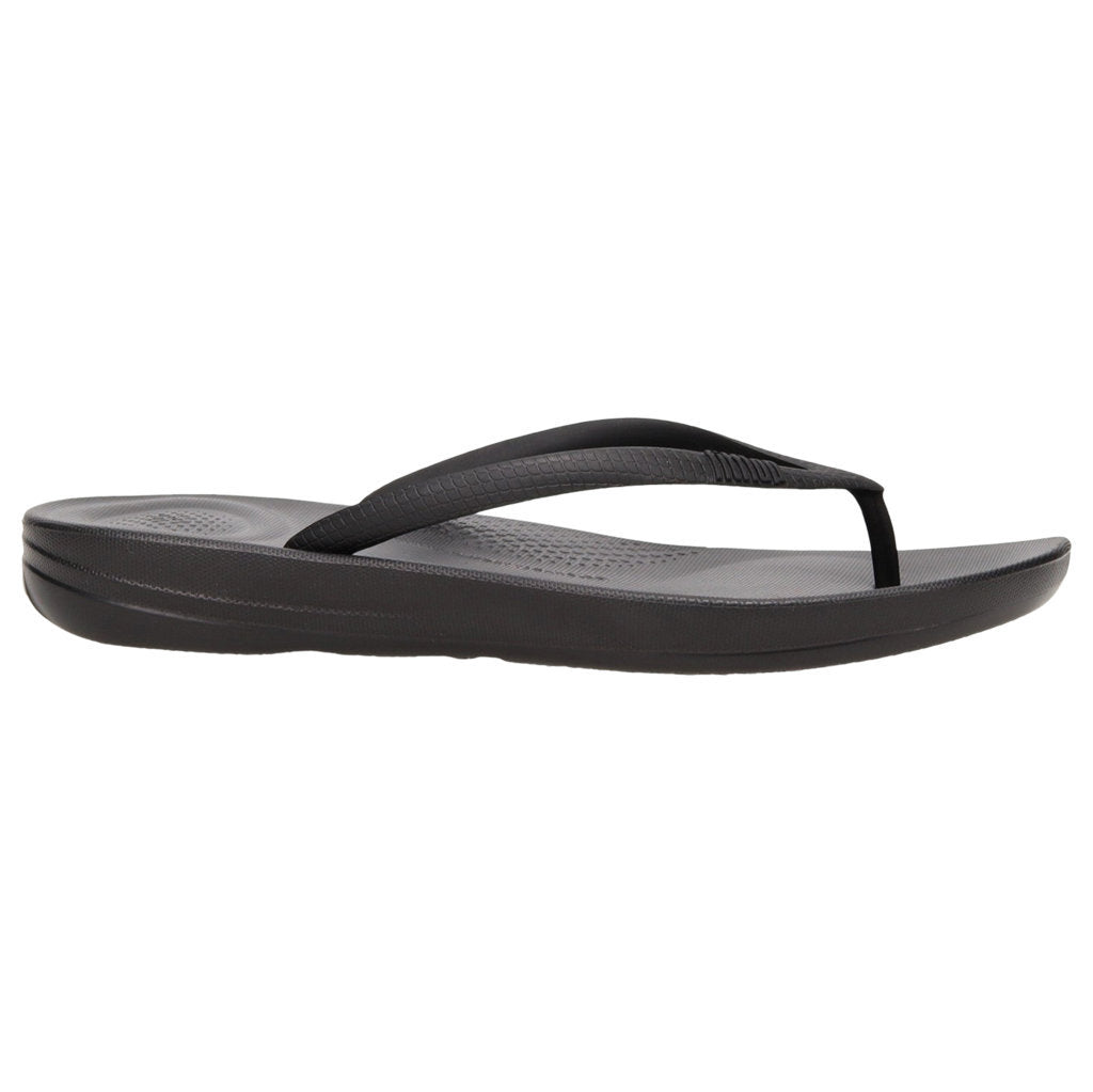 FitFlop Iqushion Rubber Womens Sandals#color_all black