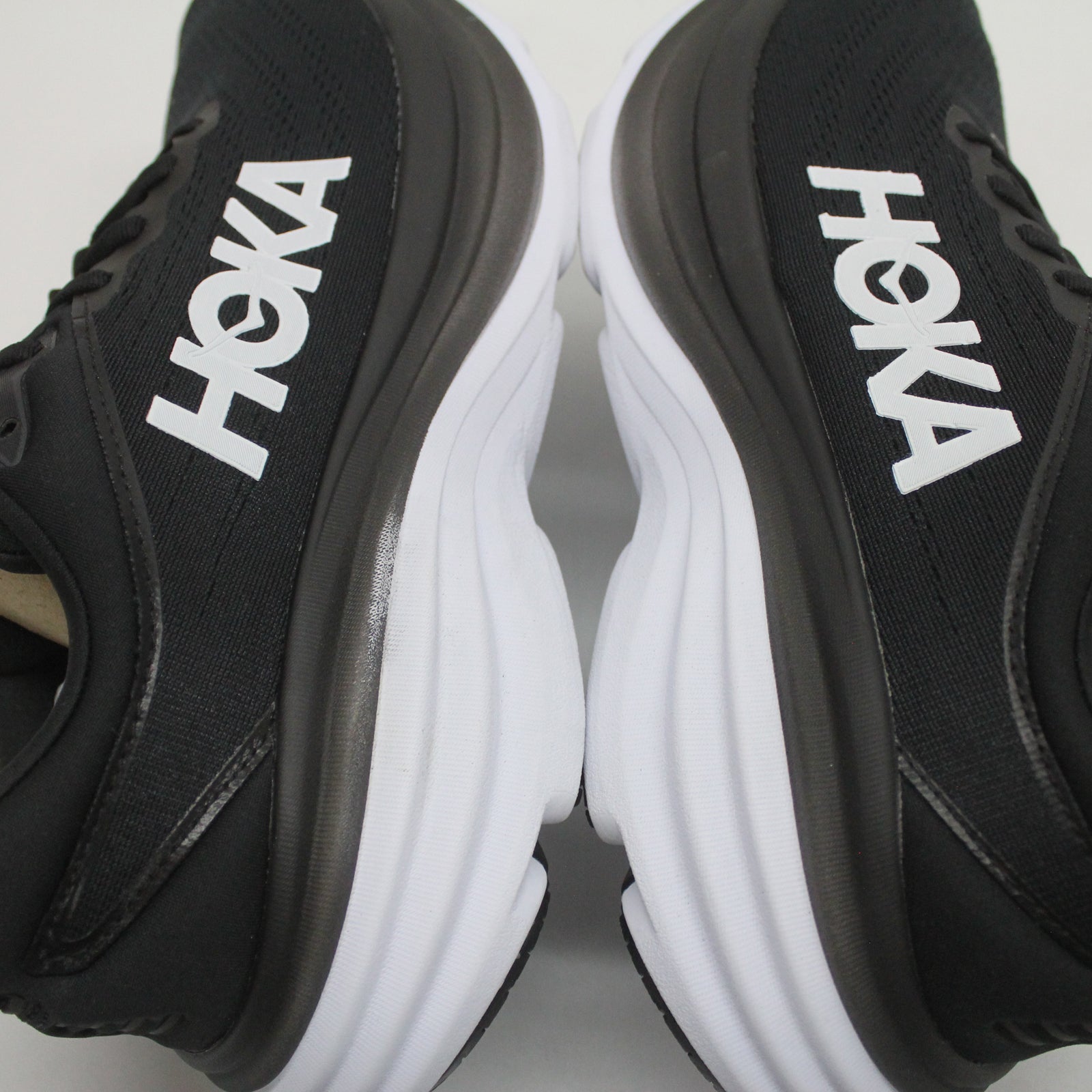 Hoka Bondi 8 1123202-BWHT Textile Mens Trainers - Black White - 9#color_black white