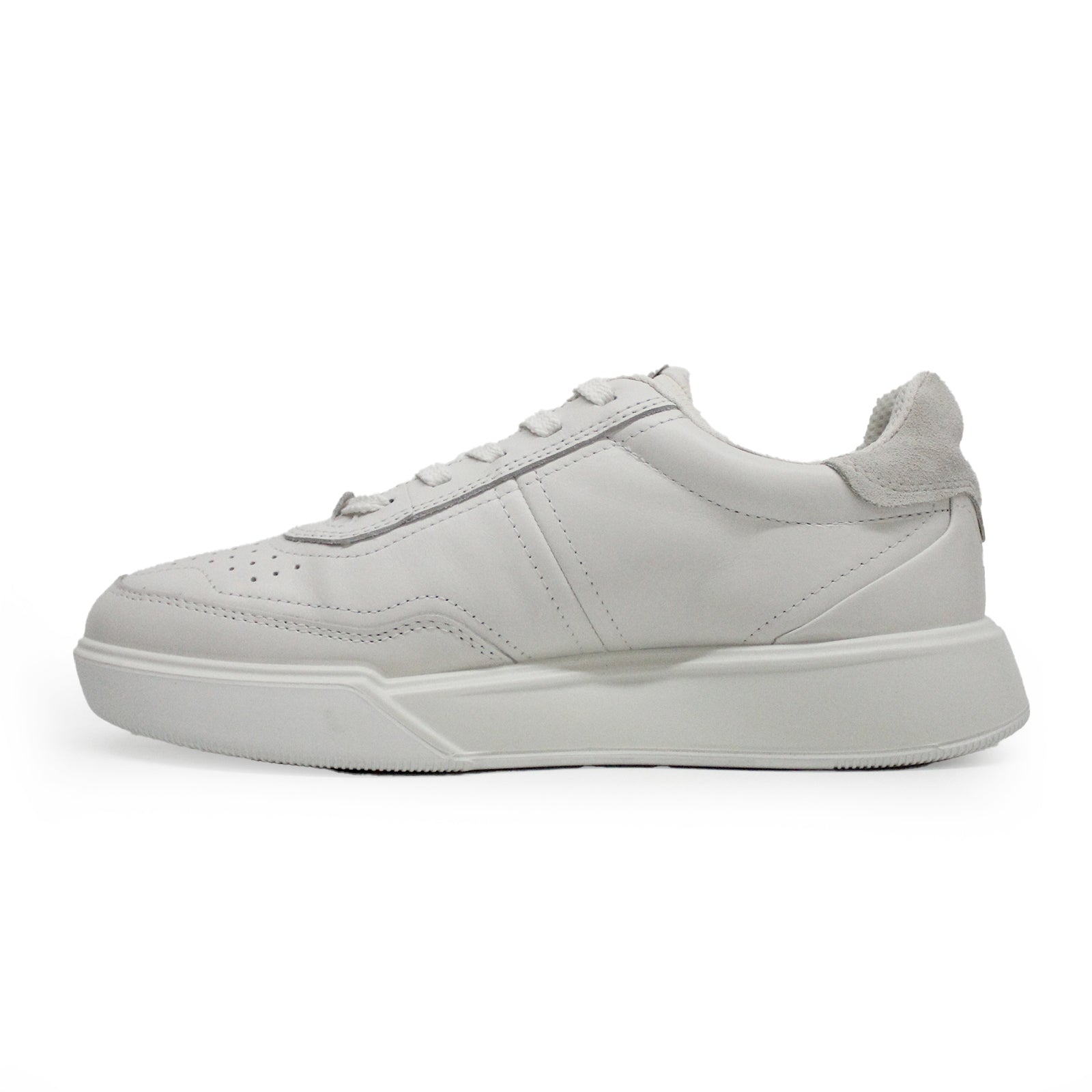 Ecco Street Court Leather Womens Trainers#color_white shadow white