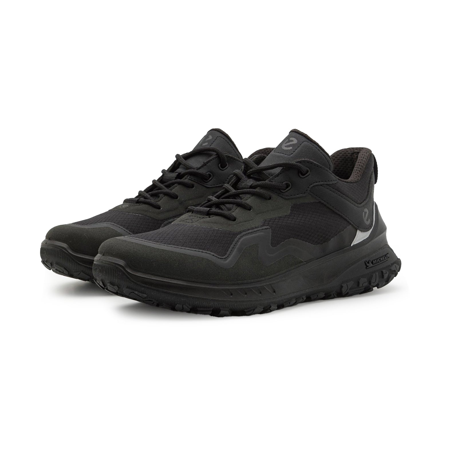 Ecco ULT-TRN Synthetic Textile Womens Trainers#color_black black silver metallic
