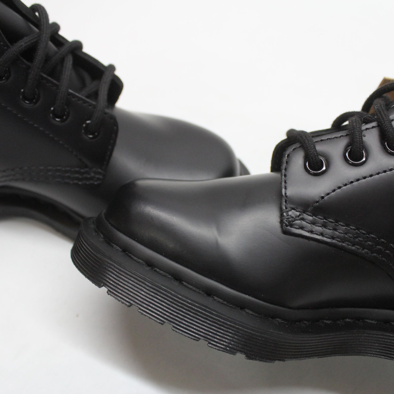 Dr. Martens 1460 8 Eyelet Mono Smooth 14353001 Unisex Boots Black - 3 UK#color_black