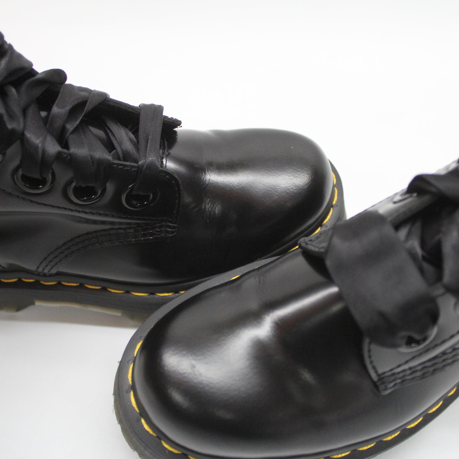 Dr. Martens Molly 24861001 Buttero Leather Womens Boots - Black - 6#color_black