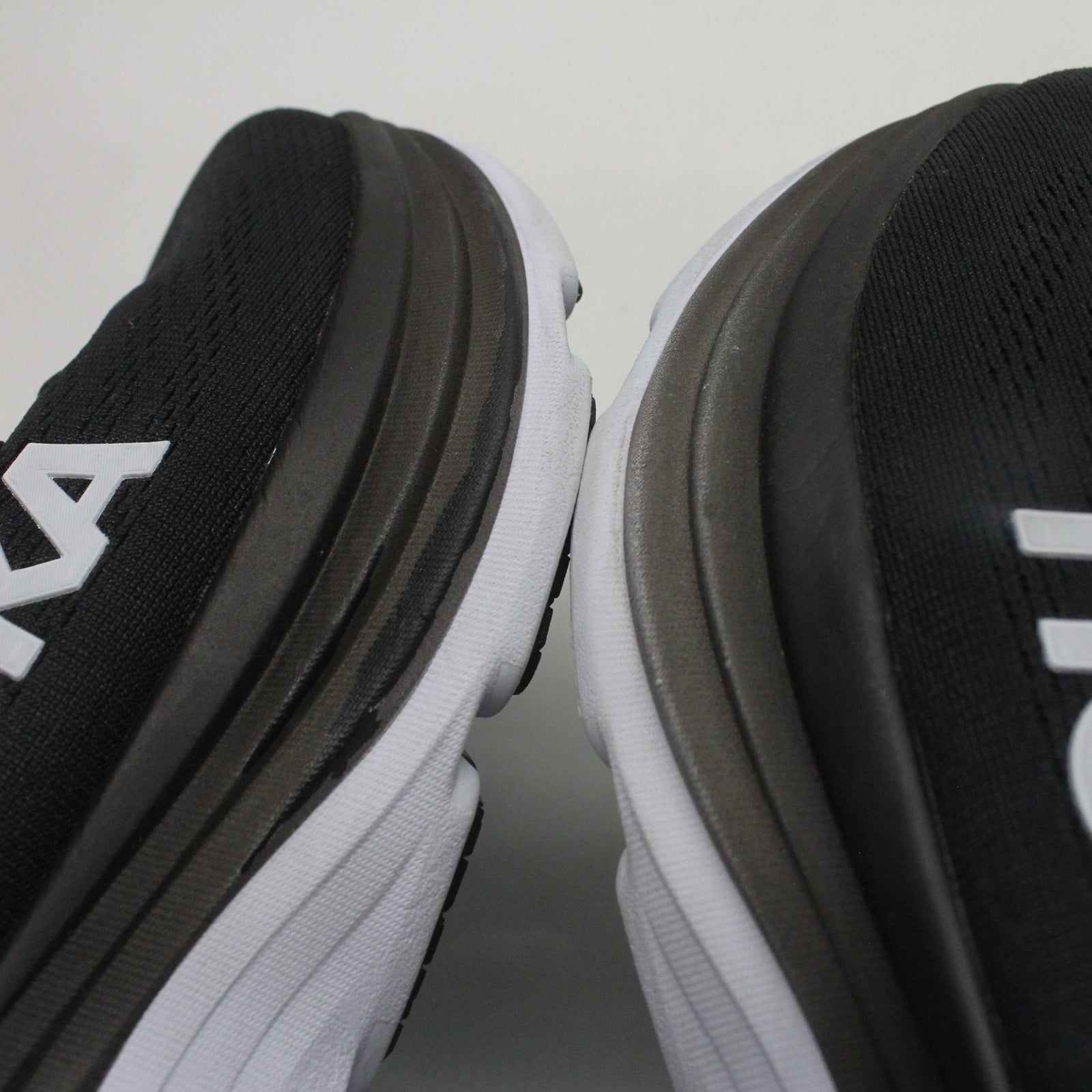 Hoka Bondi 8 1127952-BWHT Textile Womens Trainers - Black White - 8#color_black white