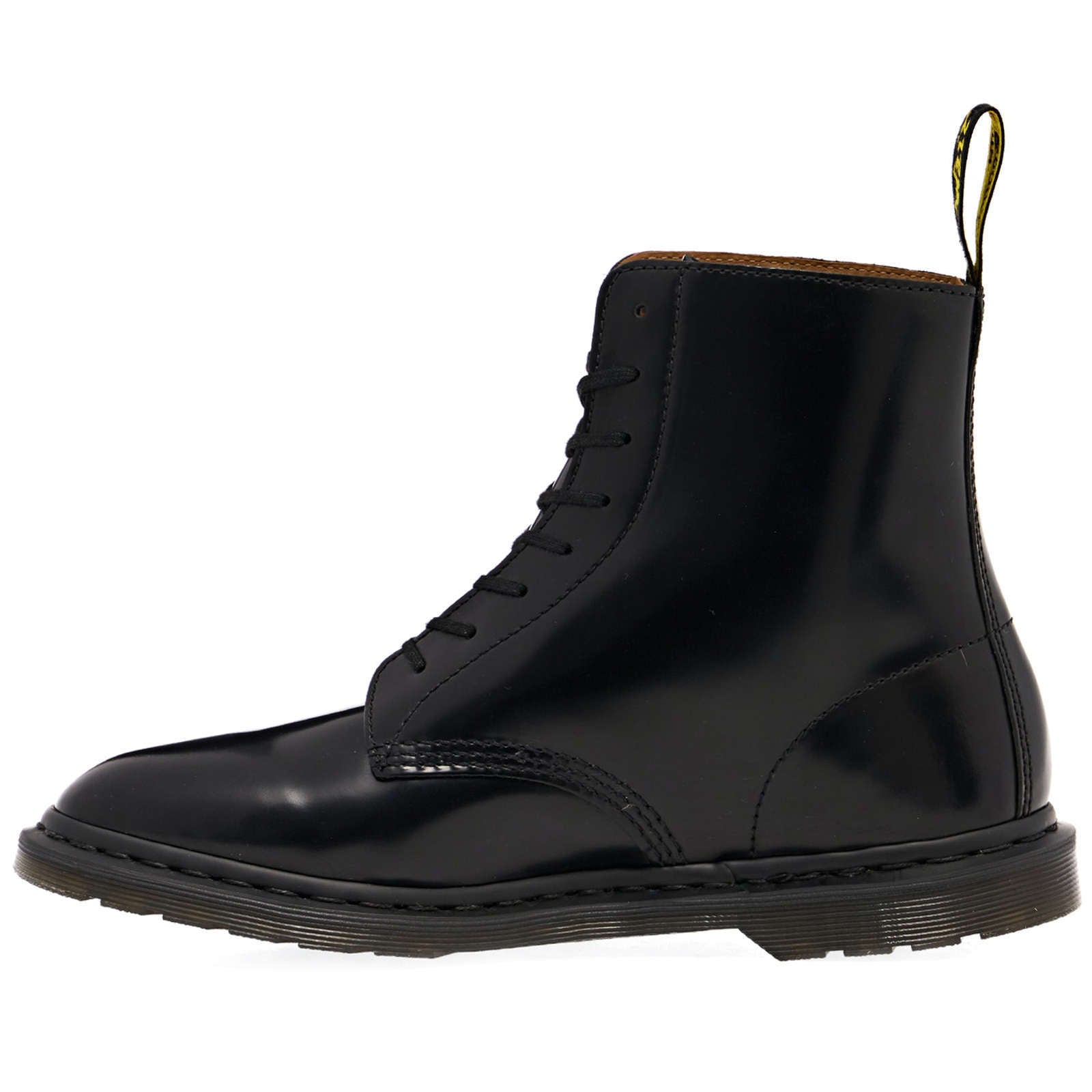 Dr.Martens Winchester II Polished Smooth Leather Mens Boots#color_black