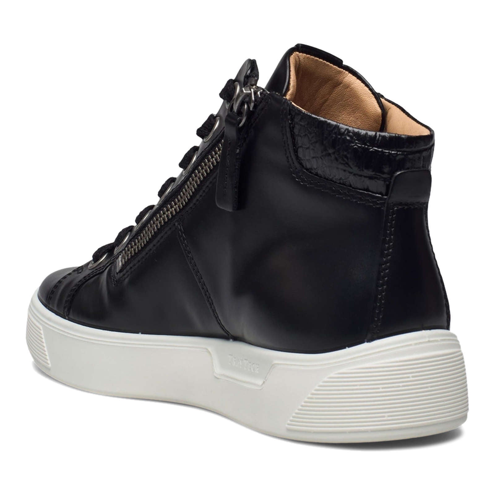 Ecco Street Tray Leather Womens Trainers#color_black