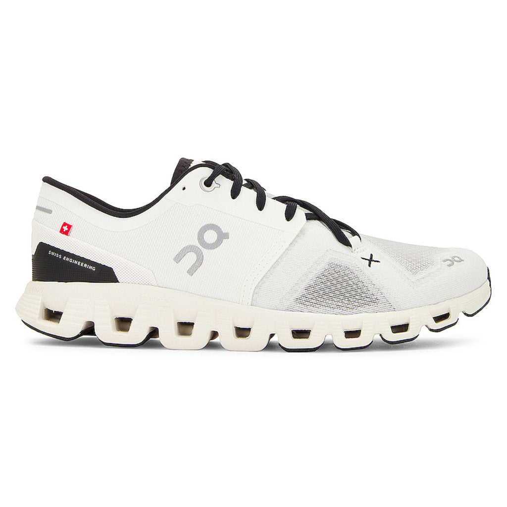 On Running Cloud X 3 Textile Women's Low-Top Trainers#color_white black