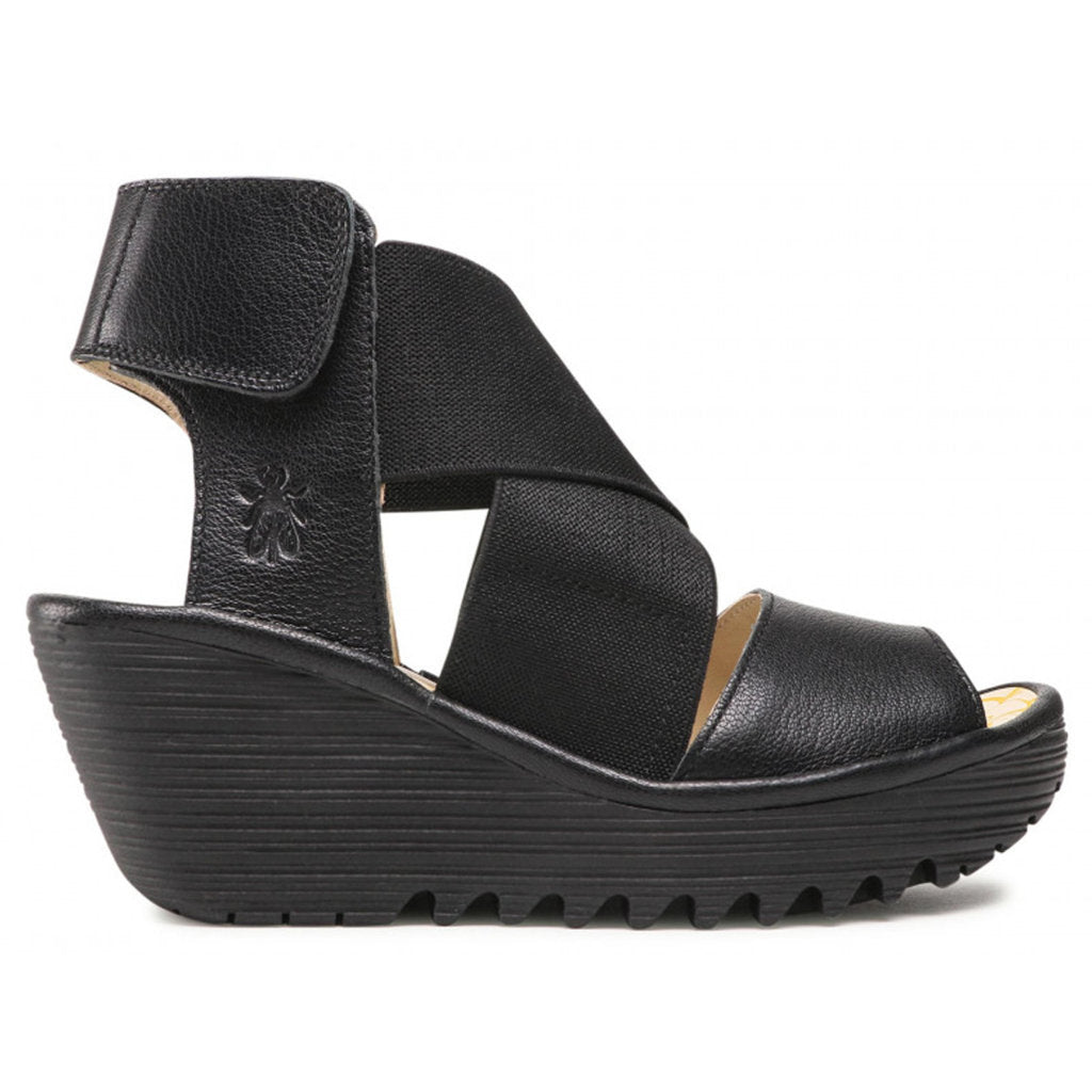 Fly London YUBA385FLY Mousse Leather Womens Sandals#color_black