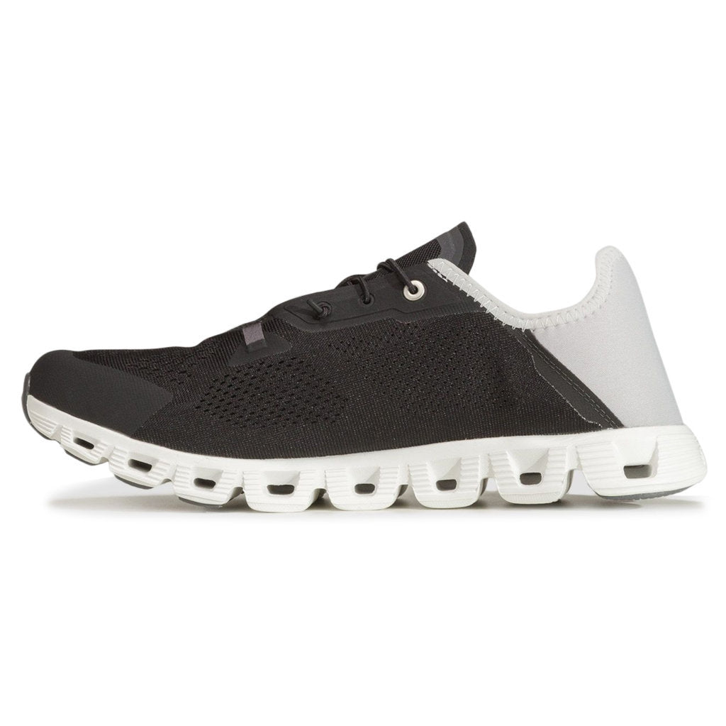 On Cloud 5 Coast Textile Synthetic Womens Trainers#color_black shadow